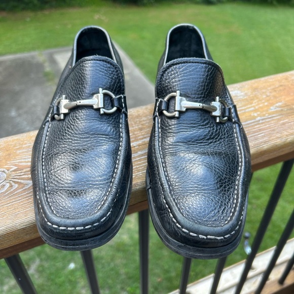 SALVATORE FERRAGAMO "MAGNIFICO" Black Leather Loafers Size 9 D - Picture 2 of 8